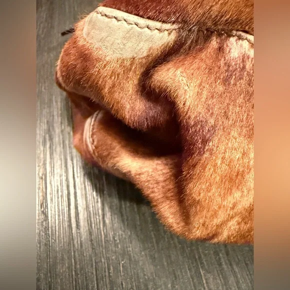 FENDI Ponyhair Mama Forever Baguette Neutrals shoulder bag - Picture 3 of 12